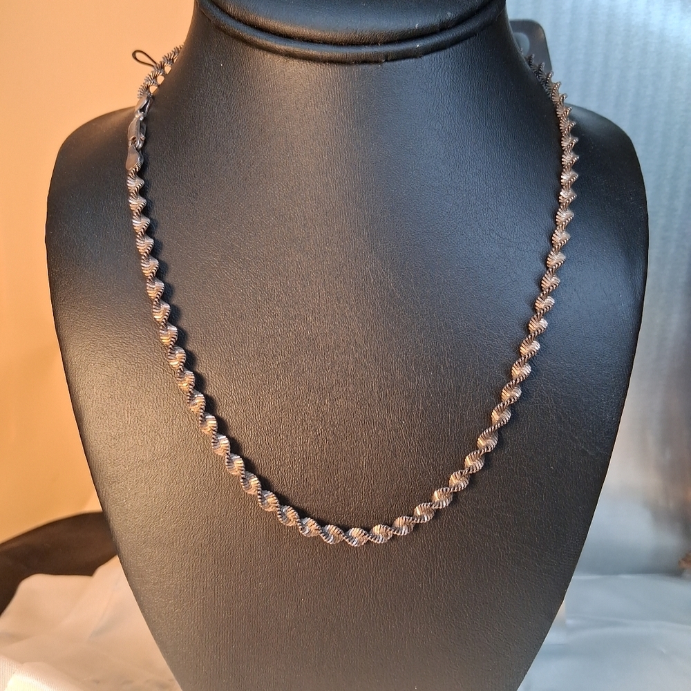 SOLD P48.Vintage Italian Estate 925 Sterling Silver Twisted Rope Chain 17"12.1gr